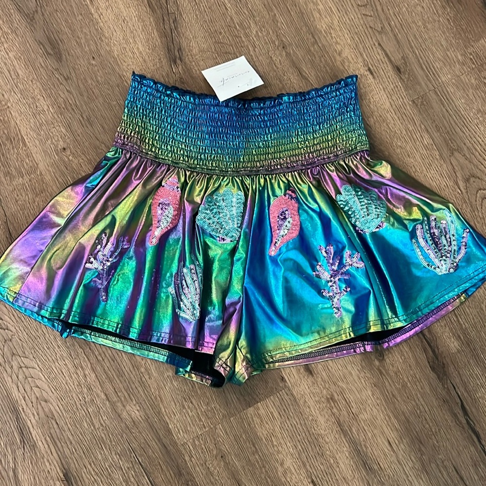 NWT Peach Love California Sequin Shell Metallic Shorts